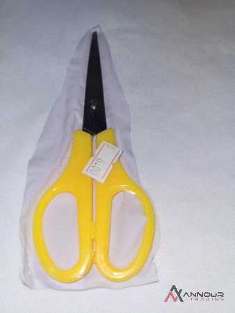 <span style='position: fixed;top: 500px;left: calc( 550px + (100vw - 600px)/2);'></span>
<table width='100%' border='0'>
  <tr>
    <td style='padding: 5px;width: 70%;background-color:#ec0d0d;vertical-align: middle;font-size:35px;height: 102px;border-radius: 20px;'>Regular Scissors</td>
    <td class='watch' align='center' style='position: fixed; background-image:url(assets/price.png);background-size: cover;
    font-size: 45px;
    top: 645px;
    left: calc( 460px + (100vw - 600px)/2);
    width: 245px;
    height: 200px;
    text-align: -webkit-center;
    vertical-align: middle;'><div style='padding-top: 90px;transform: rotate(7deg);'><span>6.00  R</span></div></td>    
  </tr>
</table>